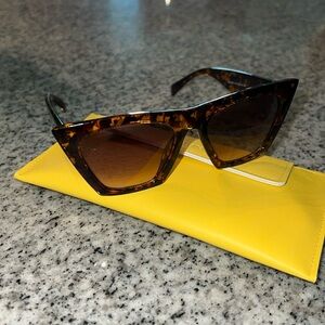 Cat eye sunglasses